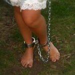 Mona408 de Niles, âgé de 30 ans