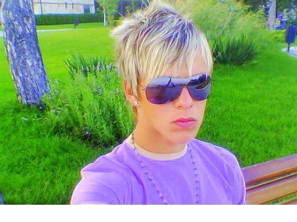 Glaine de Bagnolet, âgé de 31 ans