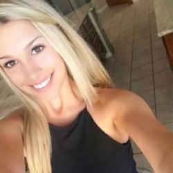 JolieBlonde de Floirac, âgé de 34 ans