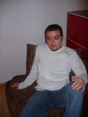 Josh de Gemenos, âgé de 41 ans